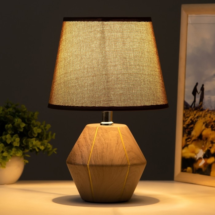 Настольная лампа Настольная лампа "Амандин" E14 40Вт коричневый-золото 23х23х35 см RISALUX