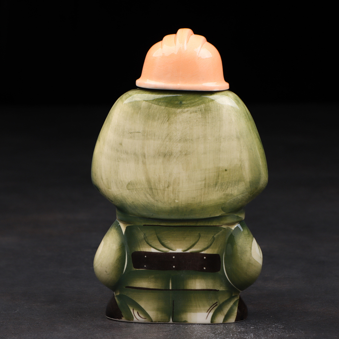 Штоф фарфоровый «Пожарный», 0.4 л, в упаковке книге Штоф фарфоровый «Пожарный», 0.4 л, в упаковке книге