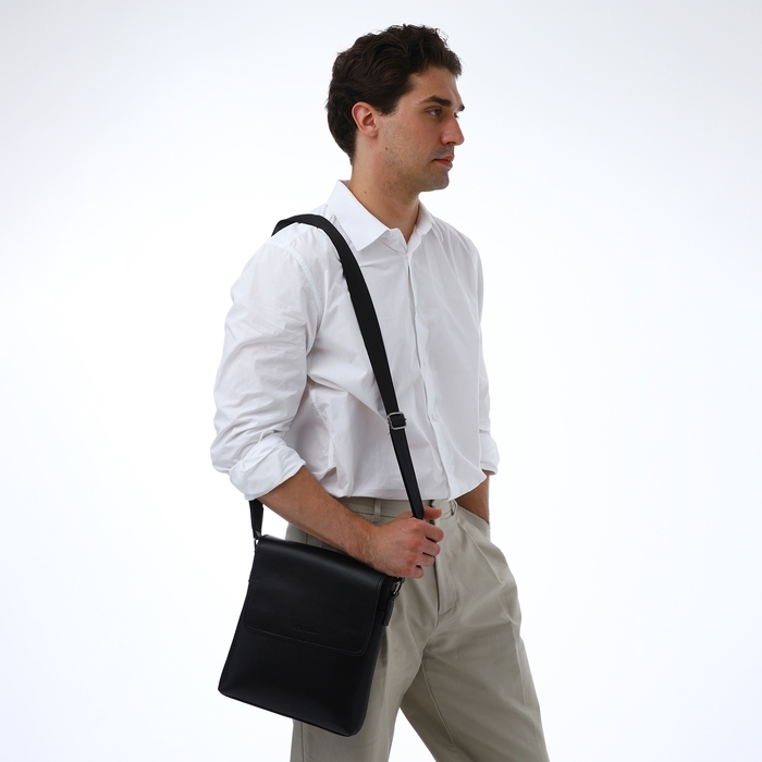 Сумка мужская через плечо TEXTURA, наружный карман, цвет чёрный Сумка мужская через плечо TEXTURA, наружный карман, цвет чёрный