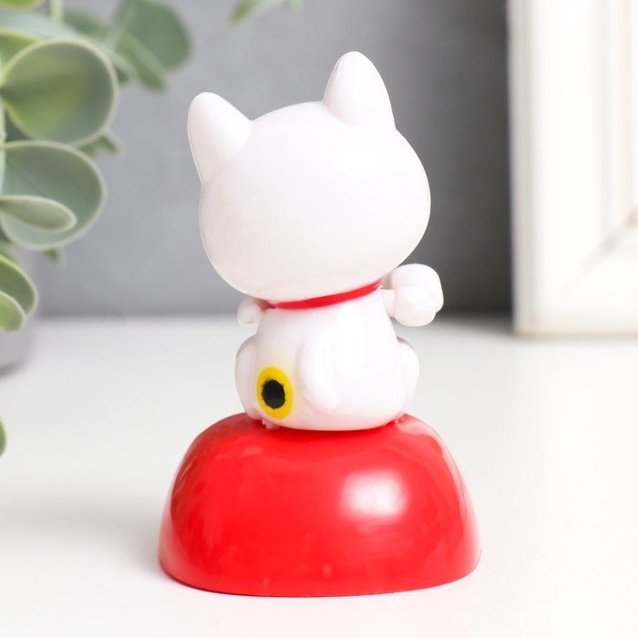 Маятник пластик от солнечной батареи Маятник пластик от солнечной батареи "Кот Манэки-нэко счастливый" МИКС 8,5х5х6 см