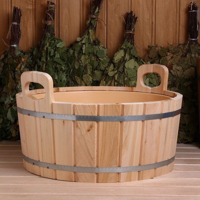 Шайка из липы, 20 л, пластиковая вставка Шайка из липы, 20 л, пластиковая вставка