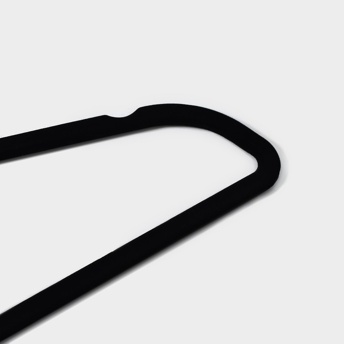 Плечики - вешалки для одежды Доляна, 44,5×22 см, 5 шт, флокированное покрытие, цвет чёрный Плечики - вешалки для одежды Доляна, 44,5×22 см, 5 шт, флокированное покрытие, цвет чёрный