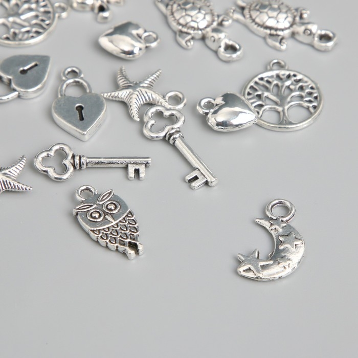 Бисер стекло 8/0 (3 мм) в шкатулке  Бисер стекло 8/0 (3 мм) в шкатулке "Яркий" 28 цветов х 10  гр + декор 17,5х10,5х2,4 см