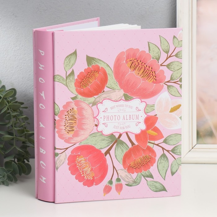 Фотоальбом на 200 фото 10х15 см Фотоальбом на 200 фото 10х15 см "Крупные цветы" МИКС 26х20,5х5,6 см