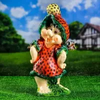 Садовая фигура из полистоуна &laquo;Девочка-клубничка&raquo;, 55&times;25&times;30 см