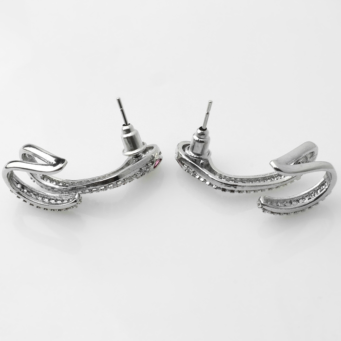 Серьги со стразами «Змея» изогнутая, цвет белый в серебре Серьги со стразами «Змея» изогнутая, цвет белый в серебре