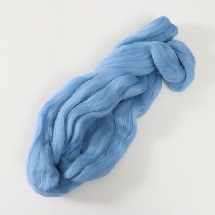 Шерсть для валяния 100% полутонкая шерсть 50 гр (015 голубой)