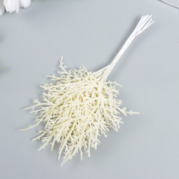 Искусственное растение для творчества Искусственное растение для творчества "Можжевельник" 1 букет=10 веточек белый 15 см