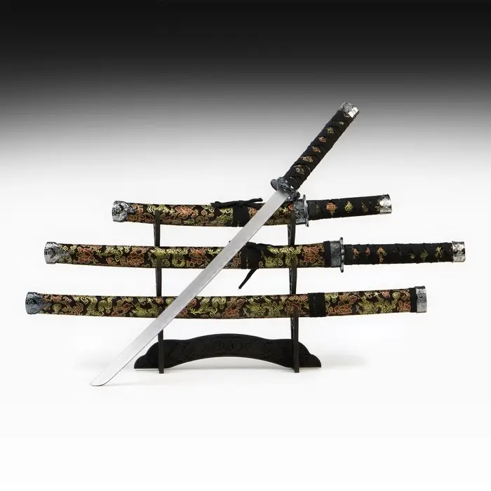 Макет оружия &laquo;Сувенирные катаны на подставке 3в1. Драконы на бежевом&raquo;, подарочный набор, ножны ткань, 47 см; 70 см; 89 см