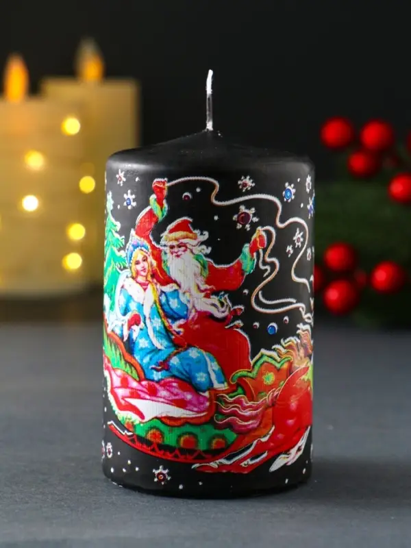 Свеча новогодняя пеньковая "Новый год. Доставка подарков" 6х6х10 см