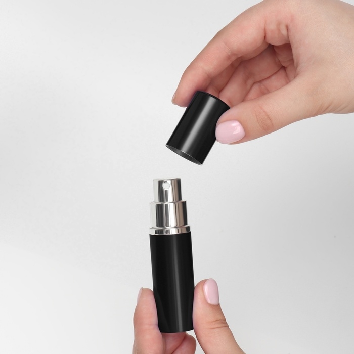 Флакон для парфюма, с распылителем, 10 мл, цвет чёрный Флакон для парфюма, с распылителем, 10 мл, цвет чёрный
