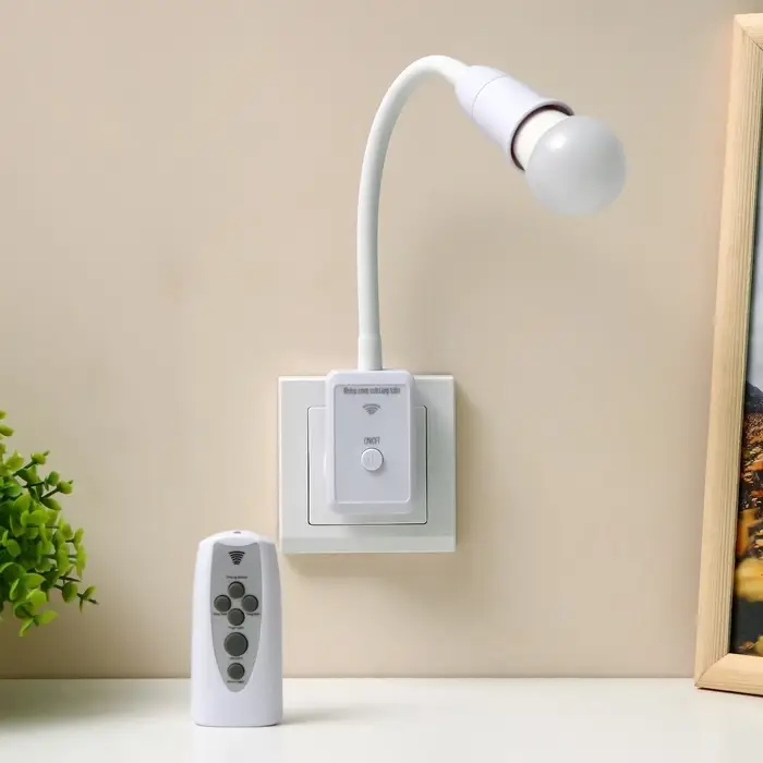 Бра с ПДУ &laquo;Синди&raquo; Е27 15 Вт белый 4&times;2&times;33 см