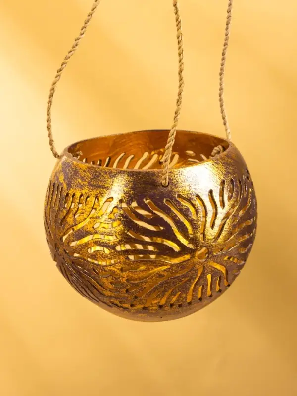 Подсвечник подвесной из кокоса, 9-12 см, тёмно синий-золотой Подсвечник подвесной из кокоса, 9-12 см, тёмно синий-золотой