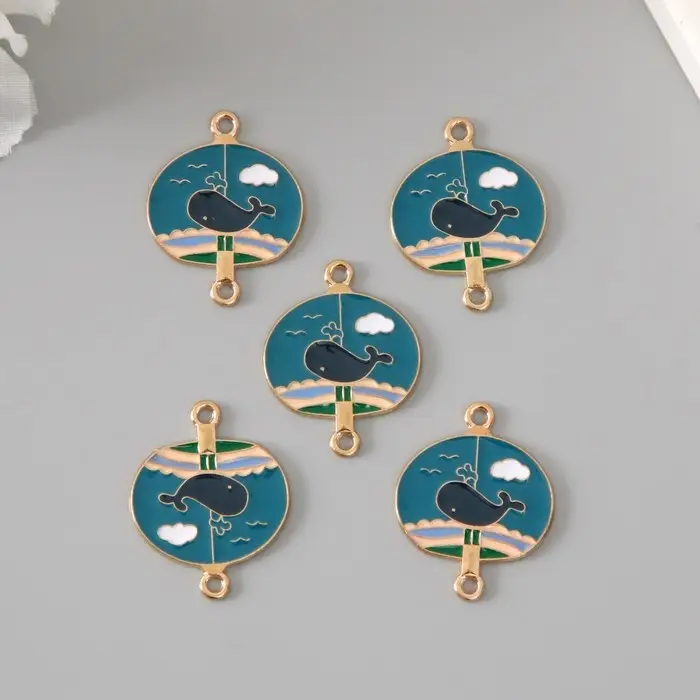 Декор для творчества металл, эмаль "Кит на фоне неба" 2,7х2,1 см