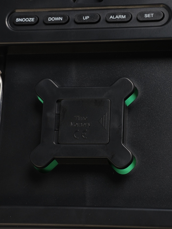 Часы настенные электронные, будильник, календарь, термометр, гигрометр, 15.8 х 3 х 24.8 см   1074710 Часы настенные электронные, будильник, календарь, термометр, гигрометр, 15.8 х 3 х 24.8 см   1074710