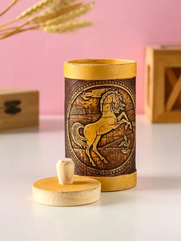 Туес Д6 высокий Туес Д6 высокий " Конь вороной",d6см, высота с хватком 12см, береста