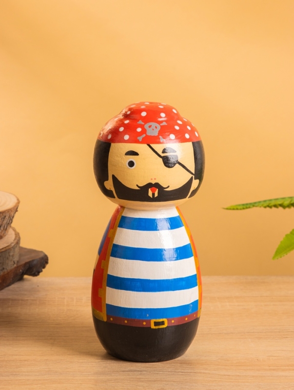 Деревянная кукла кокеши Деревянная кукла кокеши "Одноглазый пират" 9х9х21 см