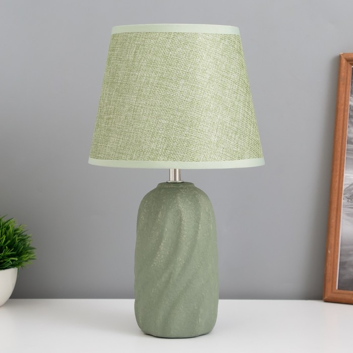 Лампа настольная Лампа настольная "Джи" 1х40Вт Е14 зеленый 20х20х34см