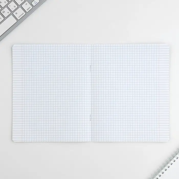 Тетрадь в клетку 12 листов А5, на скрепке &laquo;Футбол&raquo;, обложка мелованный картон, блок №1 белизна 96%, 5 видов МИКС