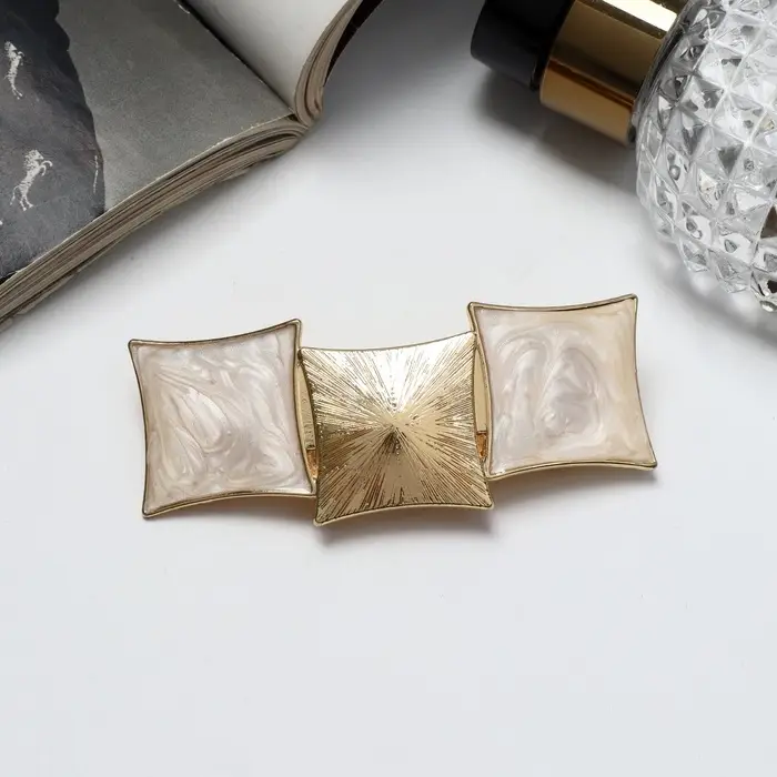 Заколка - автомат для волос &laquo;Геометрия&raquo;, три квадрата, 7.5 см, светлая эмаль