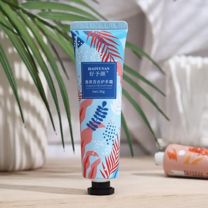 Крем для рук Крем для рук "Лилия" увлажняющий, 30 мл