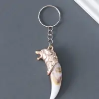 Брелок для ключей на кольце &laquo;Клык с волком&raquo;, пластик, 5.7&times;1.3&times;2.3 см