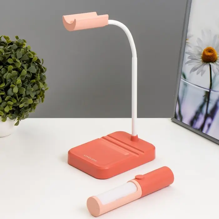 Лампа настольная RISALUX &laquo;Лансер&raquo;, светодиодная, 3.5 Вт, USB, АКБ, красно-розовая, 11&times;15&times;45 см