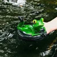 Садовая фигура 14 х 13 х 9,5 см "Лягушка на шине" Водоплавающая Садовая фигура 14 х 13 х 9,5 см "Лягушка на шине" Водоплавающая