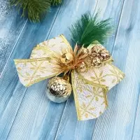 Ёлочные игрушки 2 шт. &laquo;Зимнее волшебство. Еловая композиция&raquo; пластик, бант с принтом, 11&times;13 см, бело-золотой