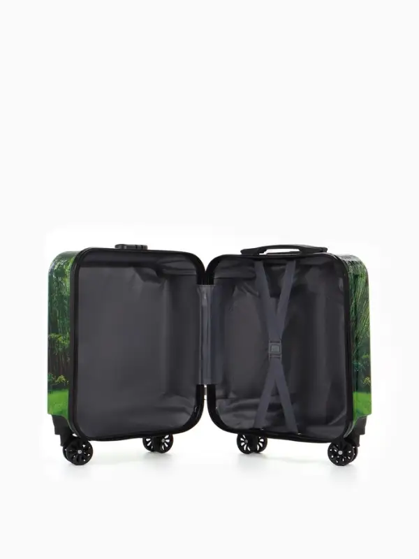 Чемодан дет Панда 18 Чемодан дет Панда 18", 35*22*27 см, отдна молнии, код.замок, 4 колеса,