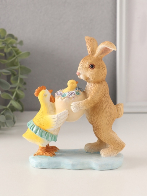 Сувенир полистоун  Сувенир полистоун "Зайчик и курочка с цыплёнком в скорлупе" 12х6х14 см