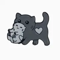 Значок &laquo;Кошка с котёнком&raquo;, серо-белый в чёрном металле