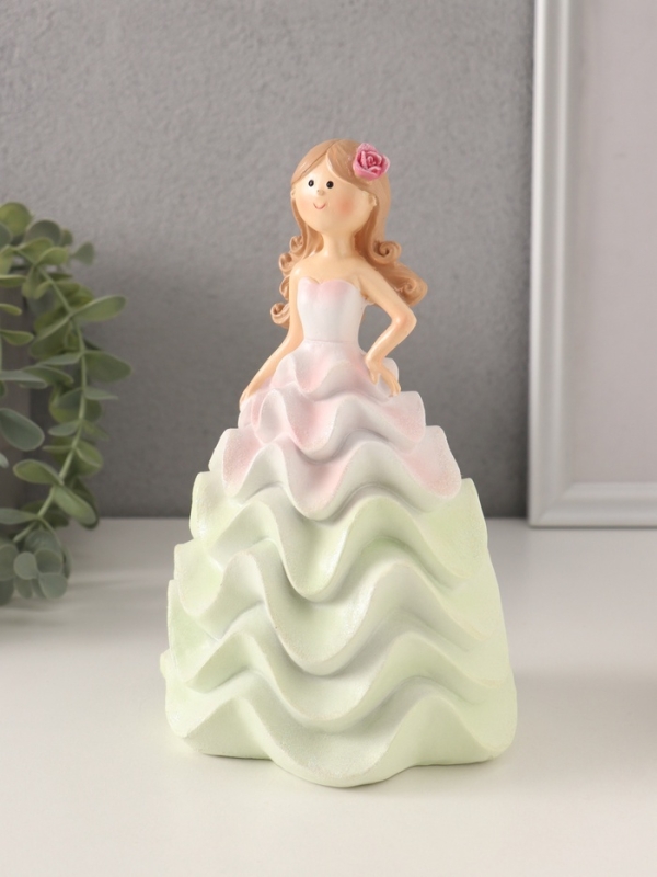 Сувенир полистоун Сувенир полистоун "Девочка-зефирка" розово-зелёный 11,5х10,5х18,5 см