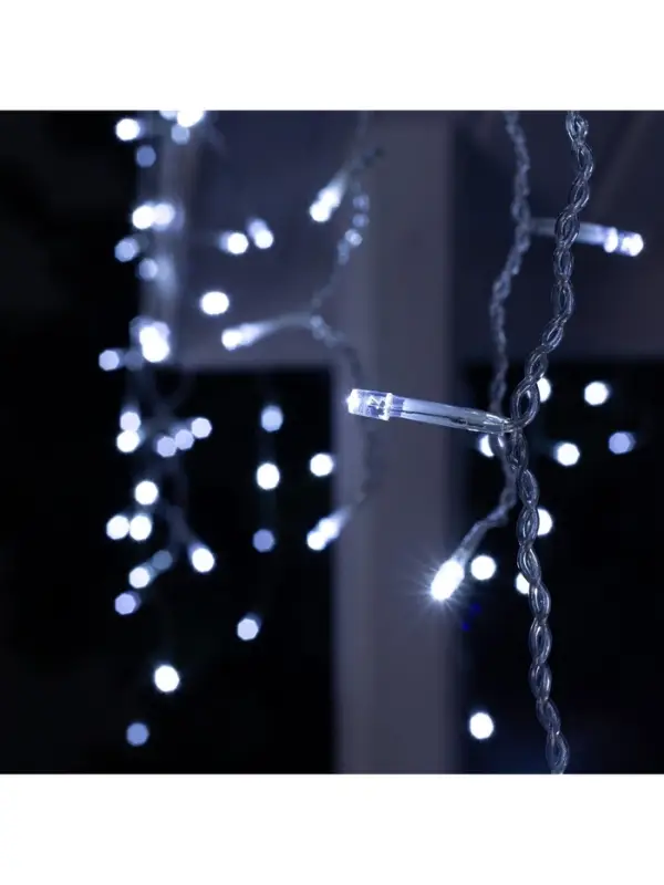 Гирлянда &laquo;Бахрома&raquo; 4&times;0.6 м, IP44, прозрачная нить, 180 LED, свечение белое, мерцание белым, 220 В