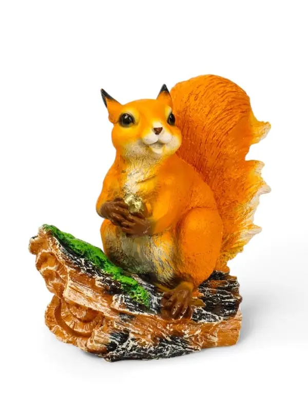 Садовая фигура из полистоуна &laquo;Белочка с орешком на пне&raquo;, 25&times;12&times;23 см