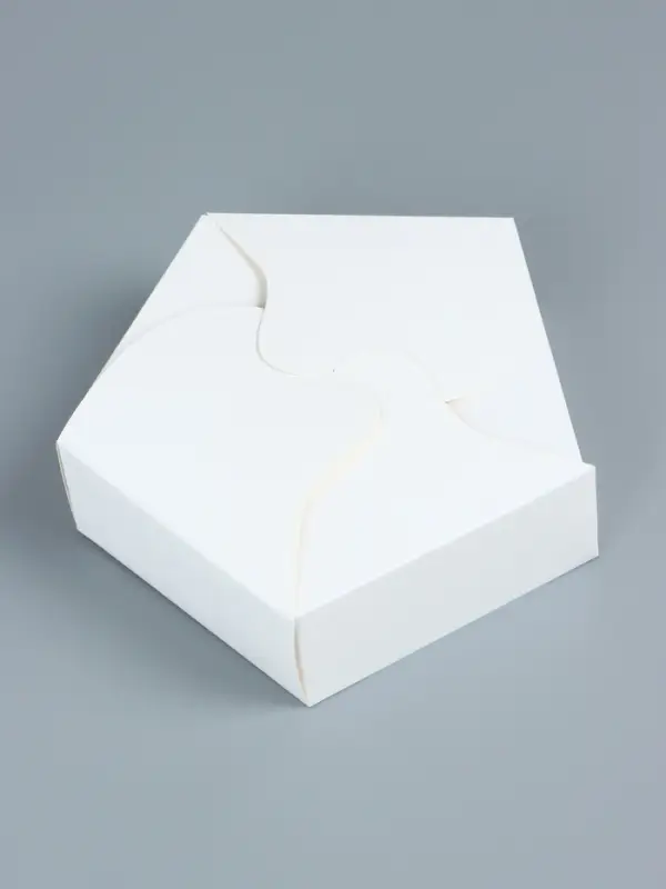 Коробка кондитерская для десертов, капкейков и трайфлов, фигурная, 18&times;18&times;5 см, белая