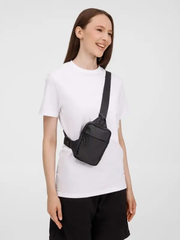 Спортивная кросс-боди сумка UrbanHike, черная Спортивная кросс-боди сумка UrbanHike, черная