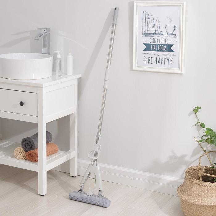 Швабра для мытья пола PVA Доляна, со складным отжимом, насадка 6×28 см, телескопическая стальная ручка 105(135) см Швабра для мытья пола PVA Доляна, со складным отжимом, насадка 6×28 см, телескопическая стальная ручка 105(135) см