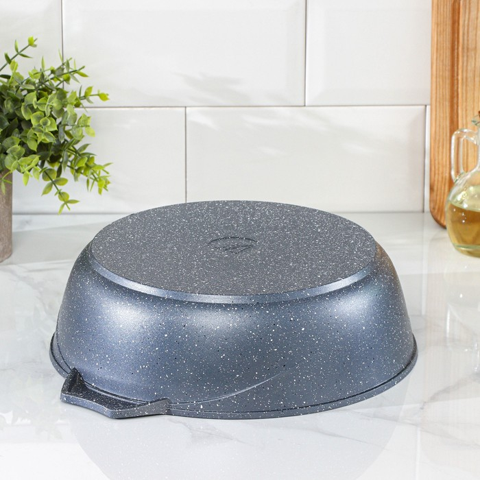 Жаровня «Гранит», 3 л, d=26 см, h=8 см, антипригарное покрытие, стеклянная крышка, цвет серый Жаровня «Гранит», 3 л, d=26 см, h=8 см, антипригарное покрытие, стеклянная крышка, цвет серый