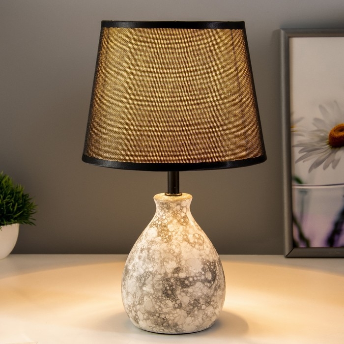 Настольная лампа Настольная лампа "Адара" Е14 40Вт серый 20х20х33см RISALUX