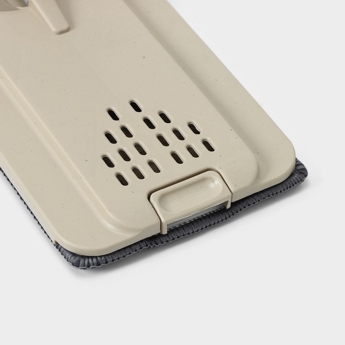 Швабра с отжимом и ведро Доляна: швабра плоская, ведро с отсеками для полоскания и отжима 8 л, запасная насадка из микрофибры, цвет МИКС Швабра с отжимом и ведро Доляна: швабра плоская, ведро с отсеками для полоскания и отжима 8 л, запасная насадка из микрофибры, цвет МИКС