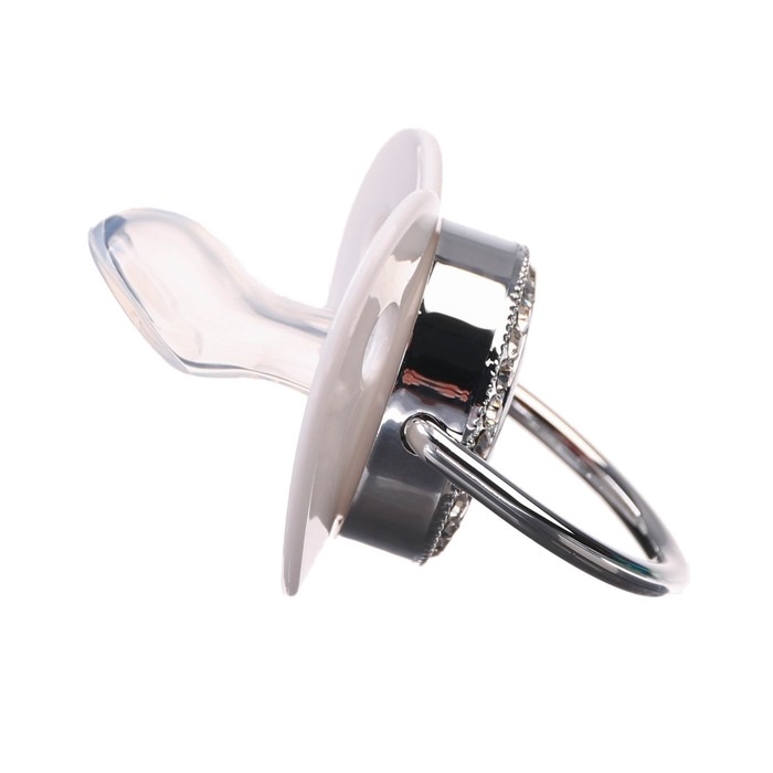 Соска - пустышка силиконовая ортодонтическая «I LOVE MUM», от 6 мес., с колпачком + держатель - цепочка, цвет белый/серебро, стразы