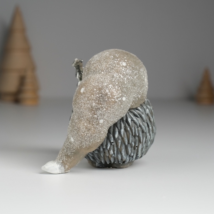 Сувенир полистоун  Сувенир полистоун "Ёжик с серебристой ёлочкой в длинном колпаке" 7х5х8 см