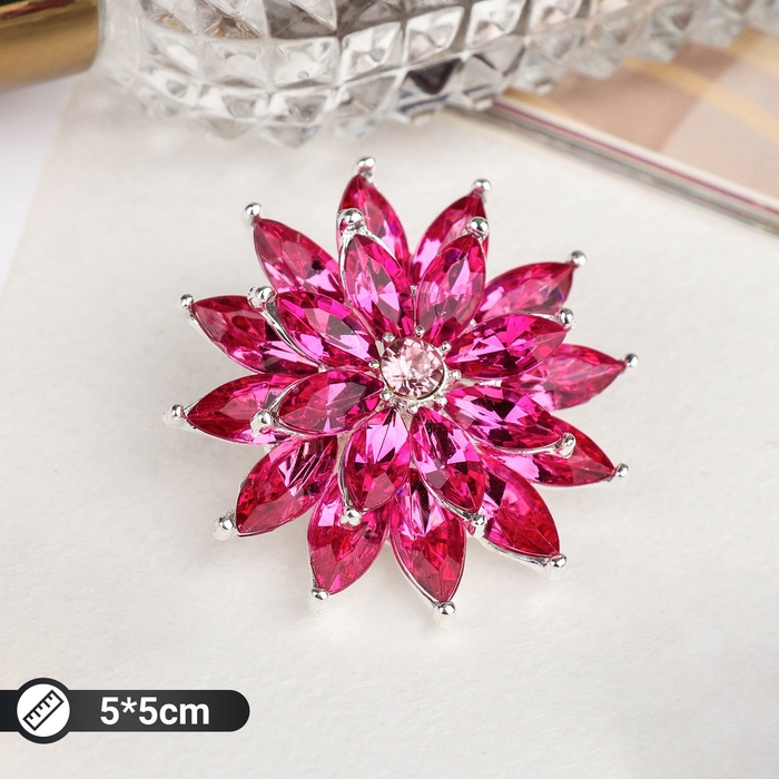 Брошь «Цветок» хризантема, цвет малиновый в серебре Брошь «Цветок» хризантема, цвет малиновый в серебре