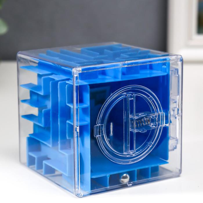 Копилка пластик лабиринт 9*9*9 см