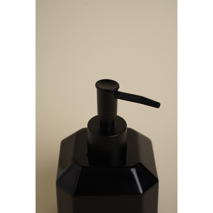 Дозатор для жидкого мыла SL Home «Артемида», 380 мл, цвет черный Дозатор для жидкого мыла SL Home «Артемида», 380 мл, цвет черный