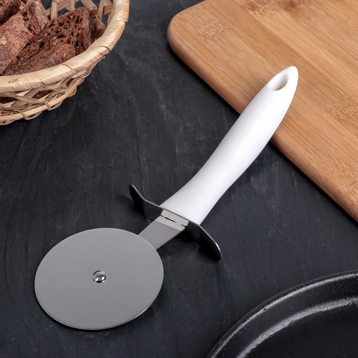 Нож для пиццы и теста Доляна Style, 21 см, ручка sоft - tоuch, цвет МИКС Нож для пиццы и теста Доляна Style, 21 см, ручка sоft - tоuch, цвет МИКС