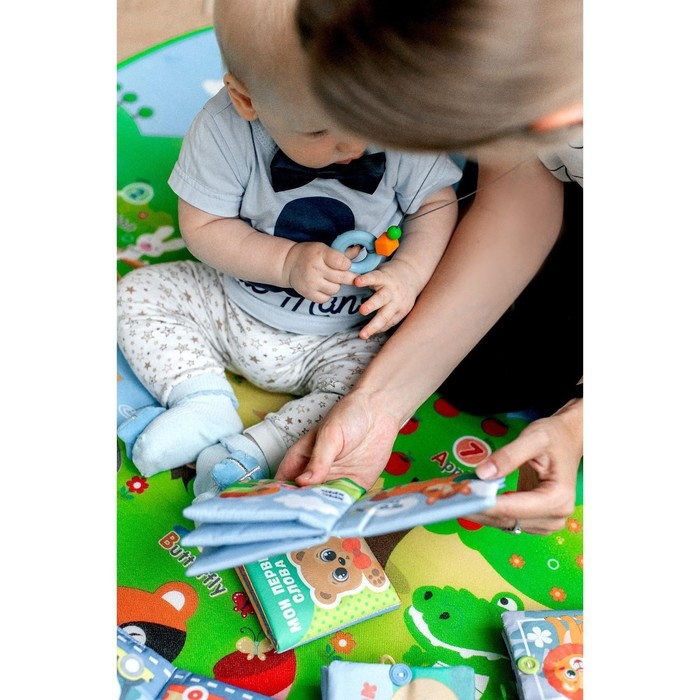 Книжка - шуршалка «Зоопарк», 12*12 см Книжка - шуршалка «Зоопарк», 12*12 см