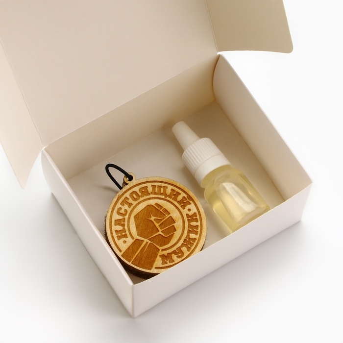 Ароматизатор в автомобиль на 23 Февраля «Будь первым во всем», аромат: новая машина Ароматизатор в автомобиль на 23 Февраля «Будь первым во всем», аромат: новая машина