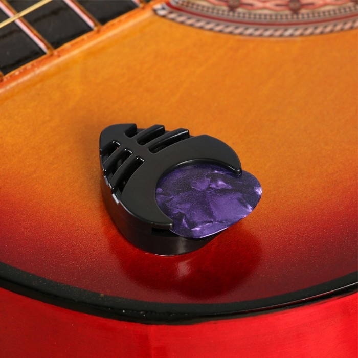 Набор медиаторов 4 шт, с футляром, толщина 0,46, микс Набор медиаторов 4 шт, с футляром, толщина 0,46, микс